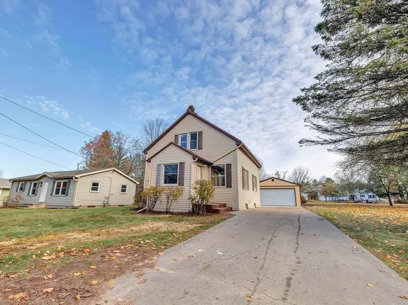 426 S Milwaukee Ave, Oconto Falls, WI 54154