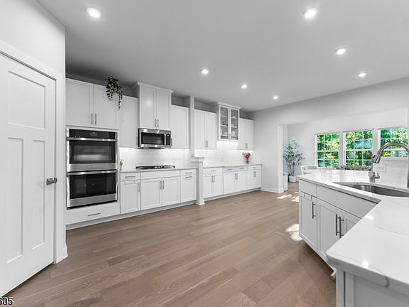 2nd image of 58 Oakwood Blvd