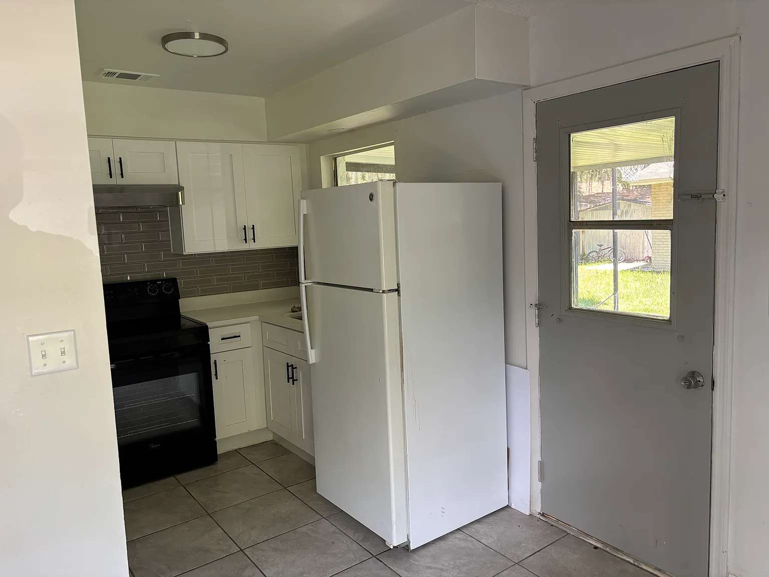 2 bed, $1,595 — Photo 2