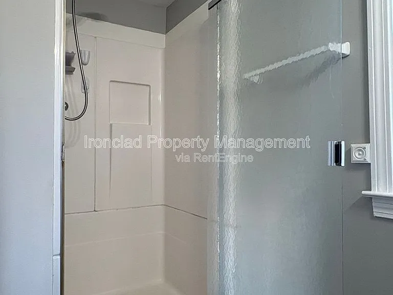 548 Main St #2 — Photo 18