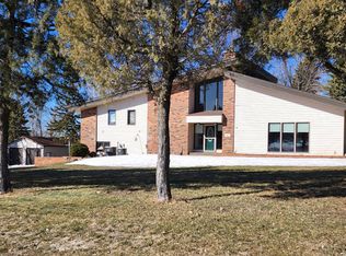 401 9th Ave SW, Rugby, ND 58368