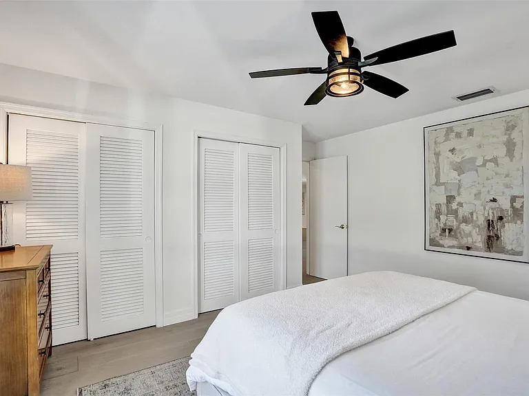 614 Lakewoode Cir W — Photo 21