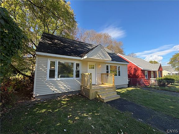 2nd image of 230 Croly St