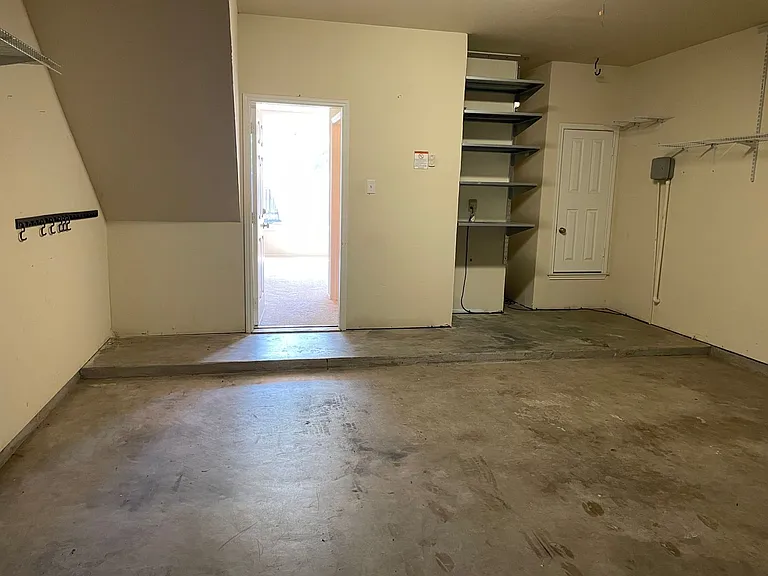 6413 Tierra Dr — Photo 36
