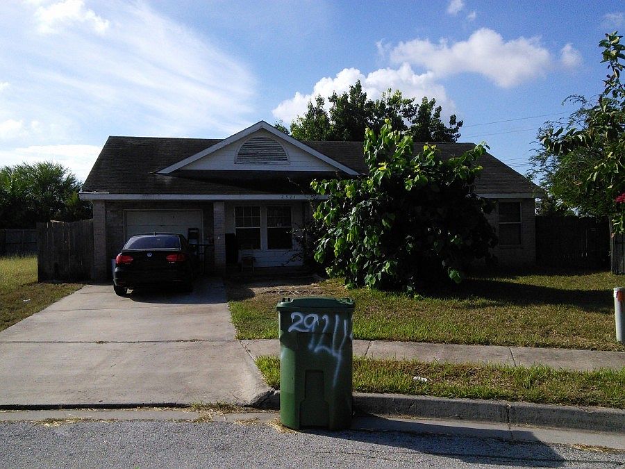 1st image of 2924 El Encanto St