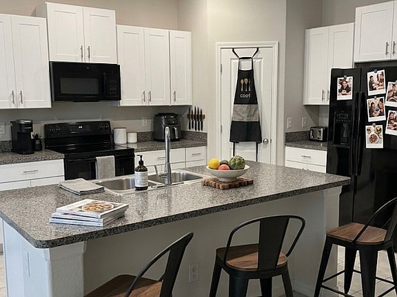 4th image of 39903 Harmon Grove Ct