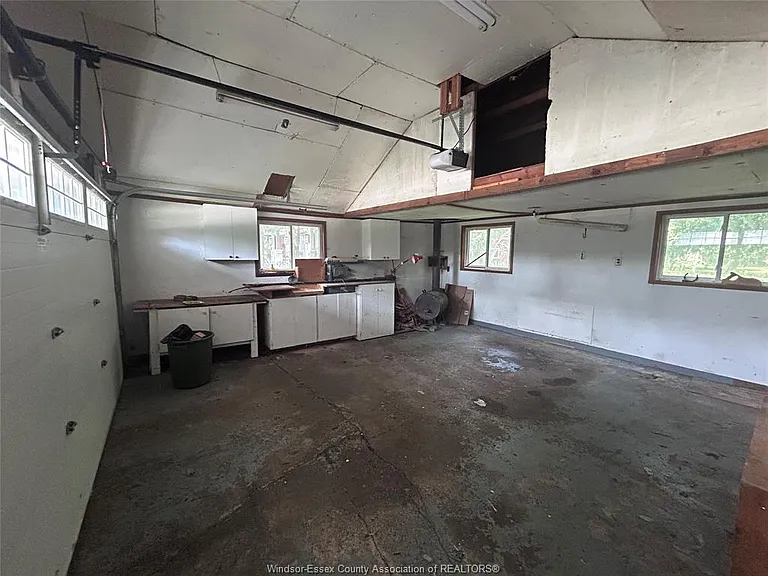 1720 Orford St — Photo 23