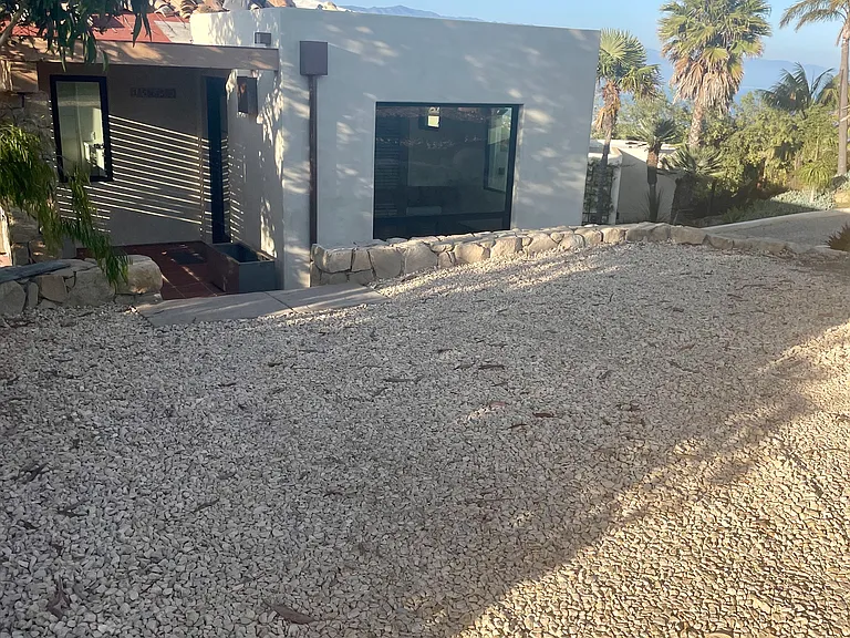 1565 La Coronilla Dr #B — Photo 3