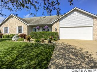 3109 Red Oak Ln, Springfield, IL 62712