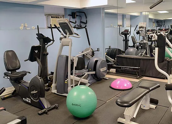 Sold by Warburg | media 13