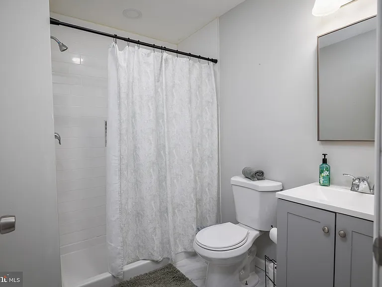 21 Dixmont Ave — Photo 8