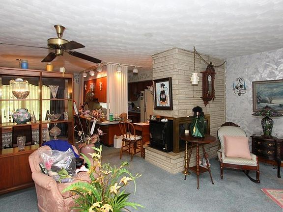 4th image of 3290 Claydor Dr