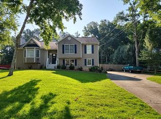 75 Glenmark Dr, Dallas, GA 30157
