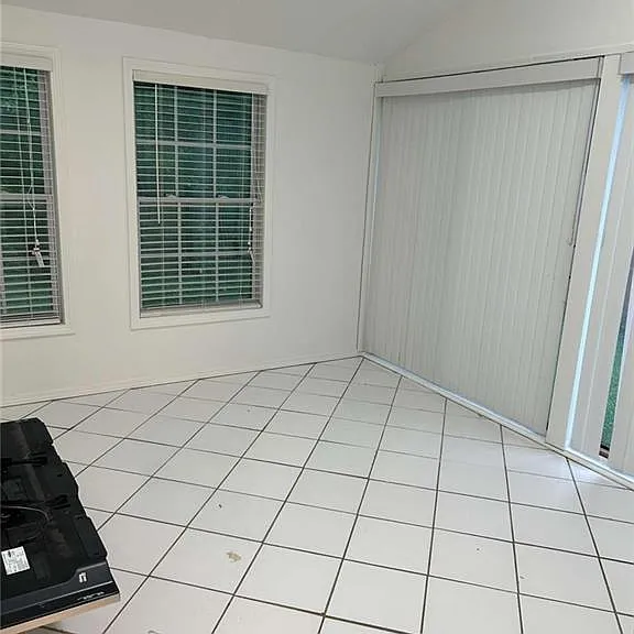 717 Shore Dr — Photo 17