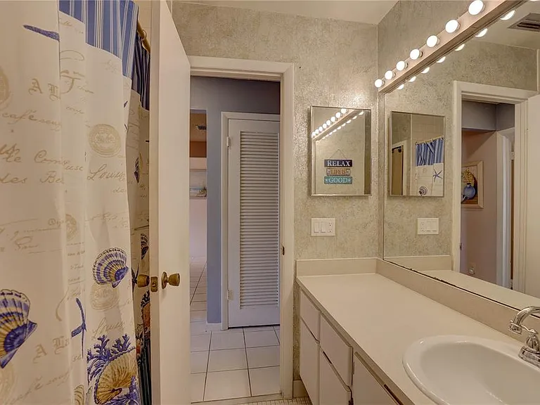 428 Windrush Bay Dr #428 — Photo 30