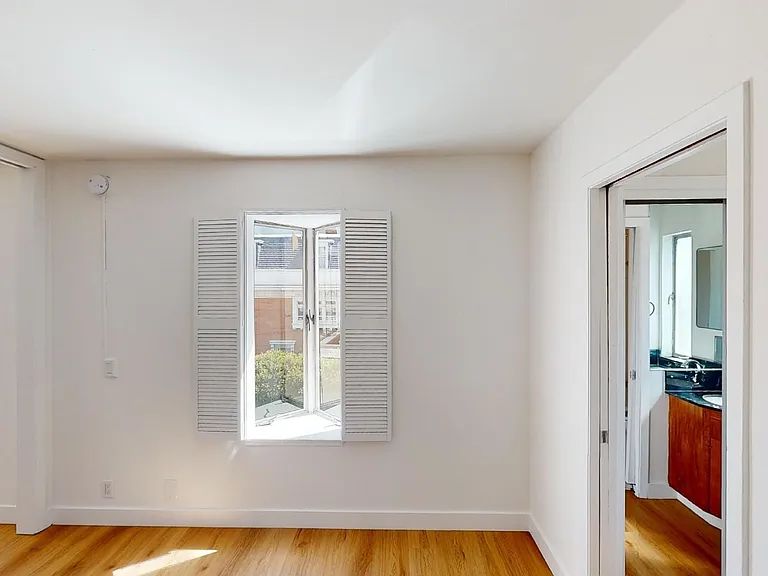 2200 Jackson St — Photo 10