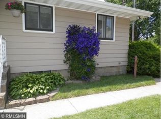 883 Gershwin Ave N, Oakdale, MN 55128