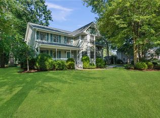 40 Sage Dr, Cranston, RI 02921