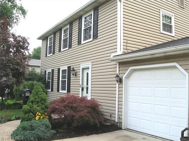 1st image of 746 Brookledge Dr