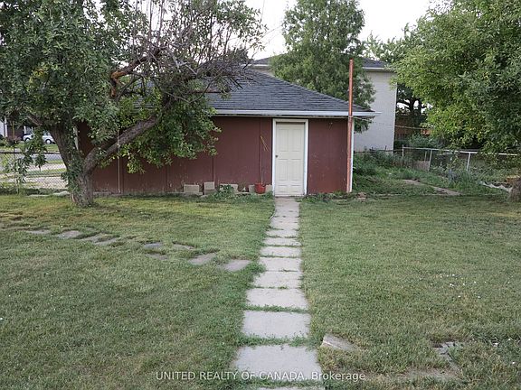 3rd image of 456 Drewry Ave