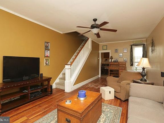2nd image of 4525 Salmon St