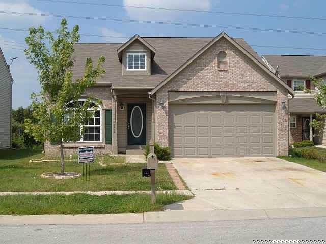 1st image of 2924 N Braxton Ct