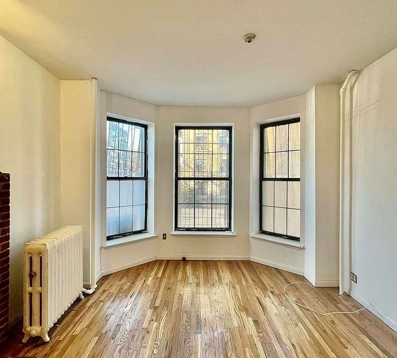 1st image of 264 Gates Ave #1DD