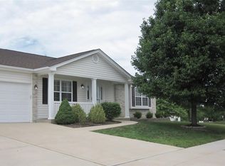 1956 Somerset Manor Dr, Wentzville, MO 63385
