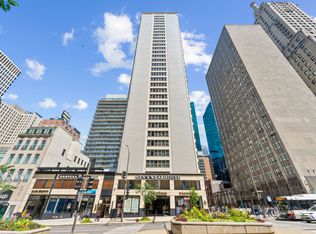 535 N Michigan Ave APT 1710, Chicago, IL 60611