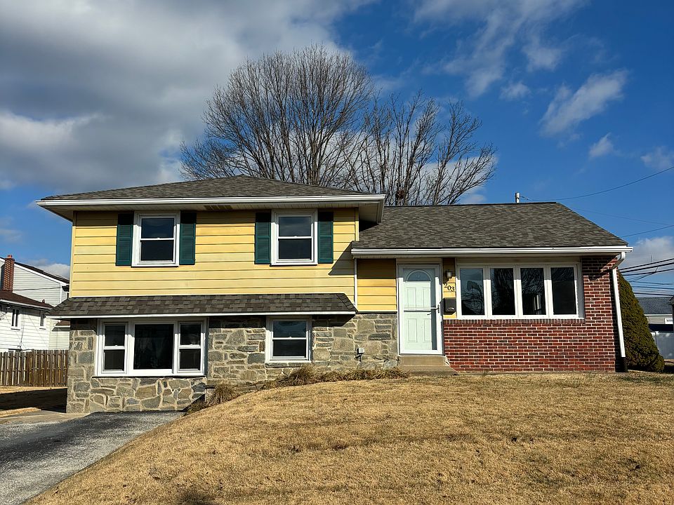 1st image of 203 Canterbury Dr