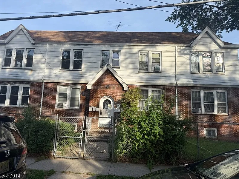103 Sanford Pl #2-L