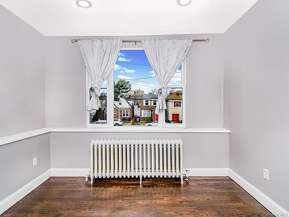 5th image of 86 Cox Ave