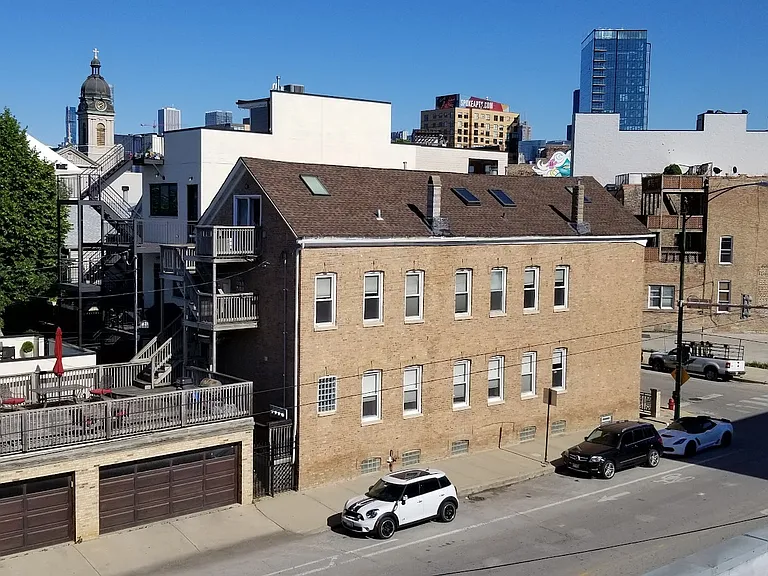 1128 W Fry St #2 — Photo 4