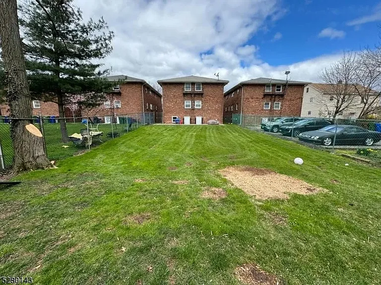 315 W Price St #2 — Photo 12