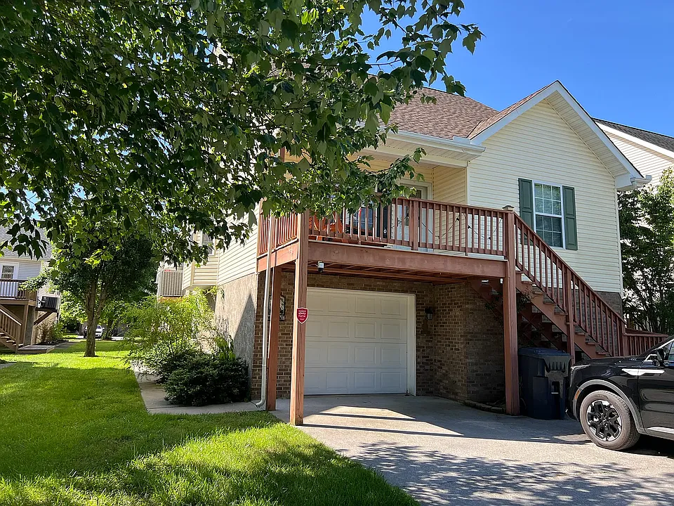 751 Plantation Dr