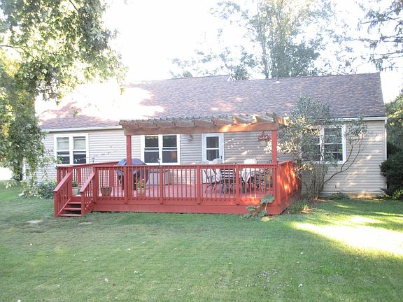 3rd image of 237 Park Dr