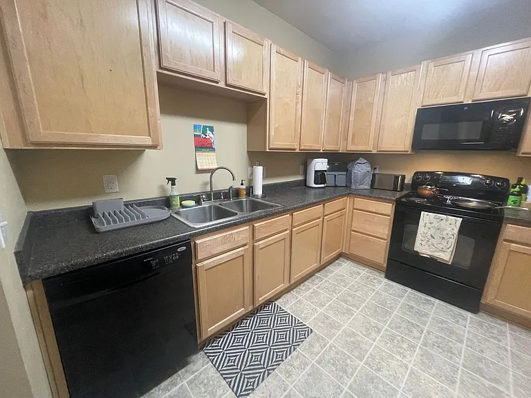 190 Eli Hartley Dr — Photo 8
