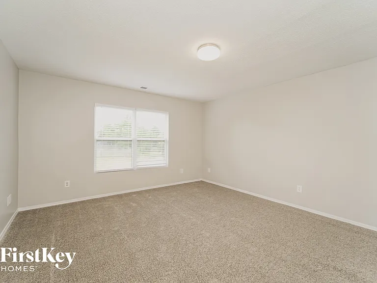 4031 Larkhaven Village Dr — Photo 12