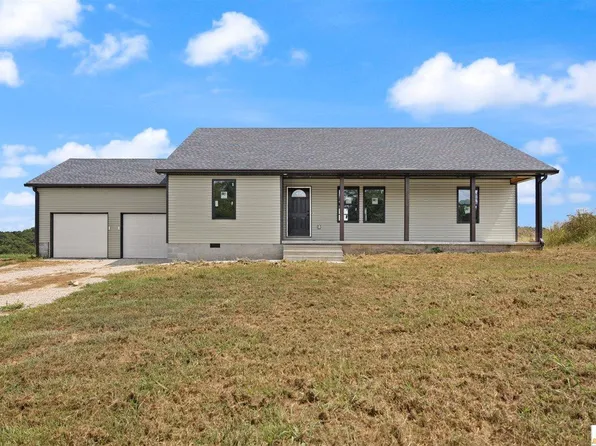 2780 Berry Store Rd, Smiths Grove, KY 42171