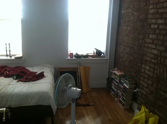 Rented by Premier Metro Realty Corp | media 48