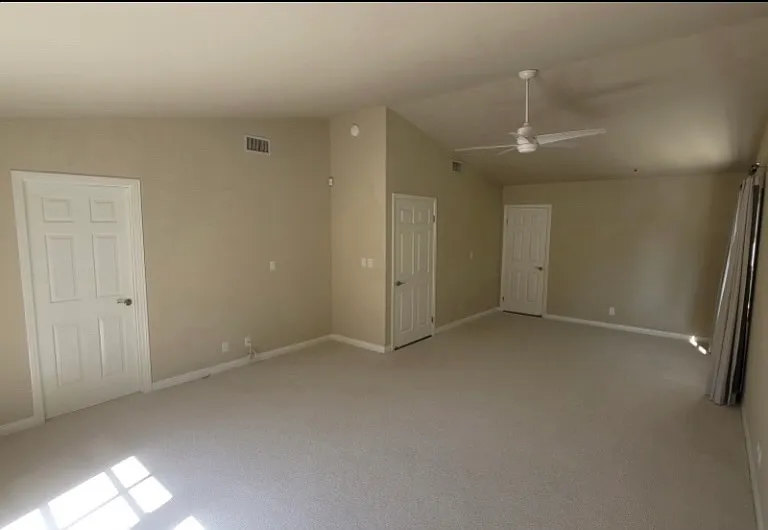 5901 Valerie Ave — Photo 19