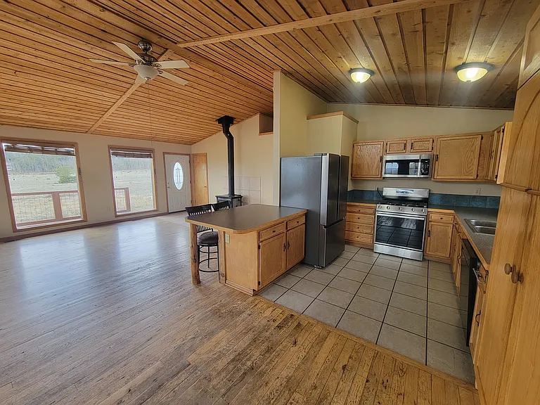 170 Foxtail Ct — Photo 5
