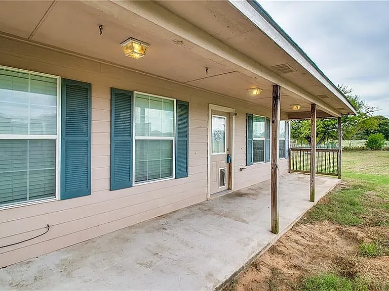 3330 FM 2931 — Photo 12