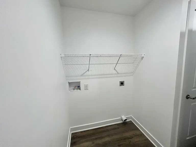 703 E Mount Vernon St #F — Photo 14