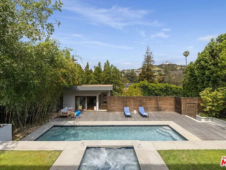2035 De Mille Dr — Photo 33