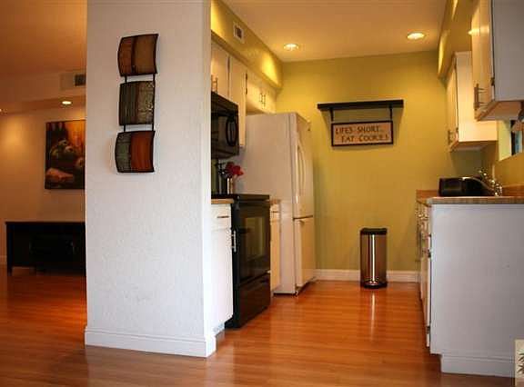 5th image of 5125 E Waverly Dr #B7