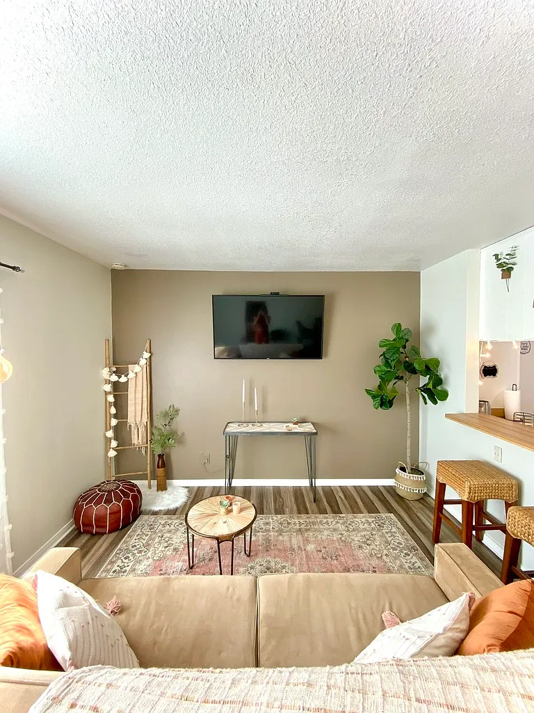 1 bed, 1.0 bath, $4,495 — Photo 2