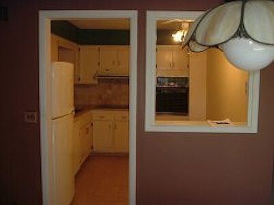 5th image of 8716 Metcalf Ave