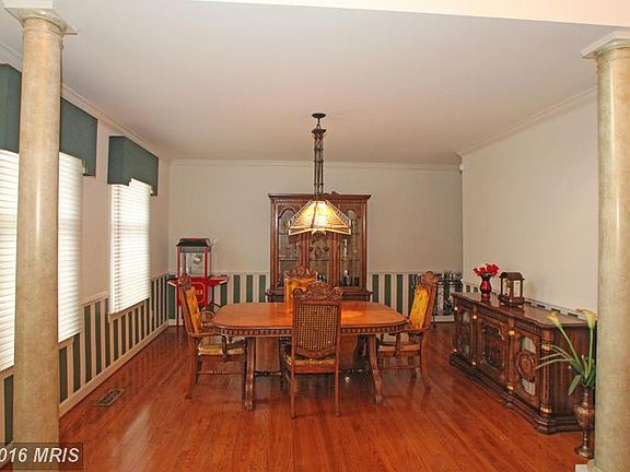 4th image of 6209 Woodland Lake Dr