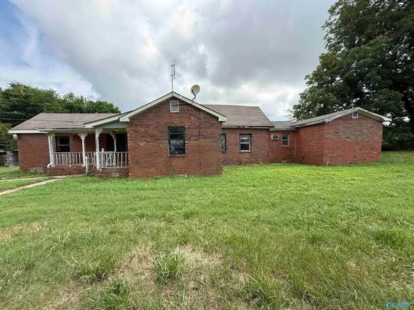 1733 Tanner Rd, Danville, AL 35619